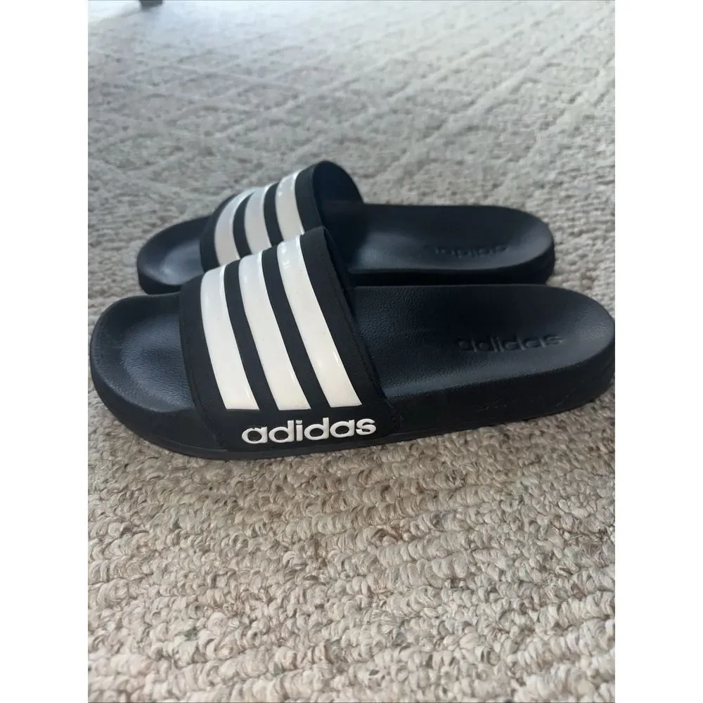 Adidas Adilette Shower Slides Sandals Men's 8 / Women's 10 Flip‎ Flops EUC